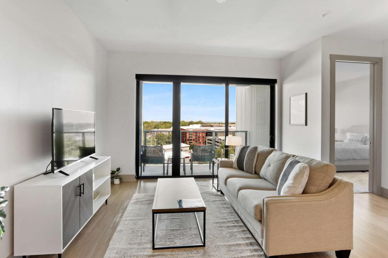 Luxury Apt In West Midtown Атланта Екстериор снимка